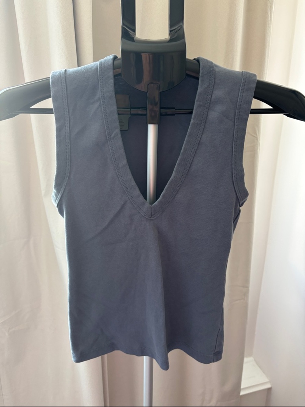 Zara Women’s Deep V Tank Top in Slate Blue Size M